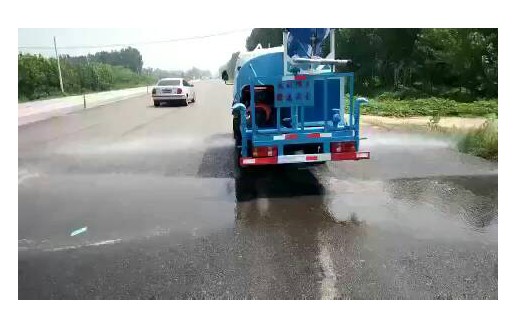 灑水車視頻_灑水車前灑效果圖_華潔環衛設備